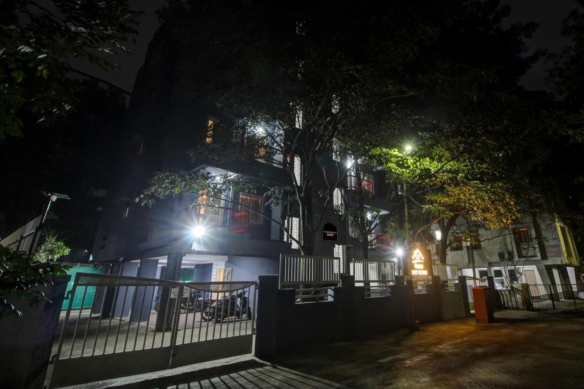 Super Collection O Grey House Hotel Pune Ngoại thất bức ảnh