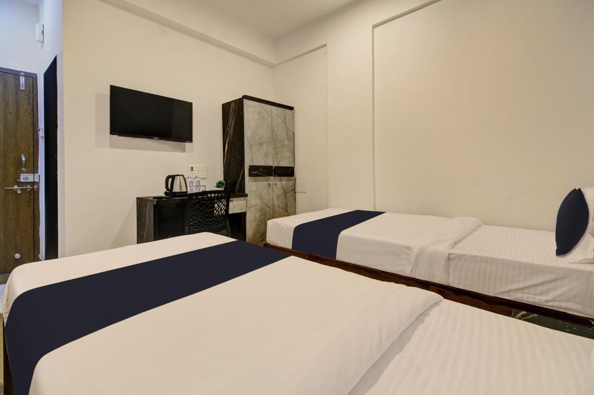 Super Collection O Grey House Hotel Pune Ngoại thất bức ảnh