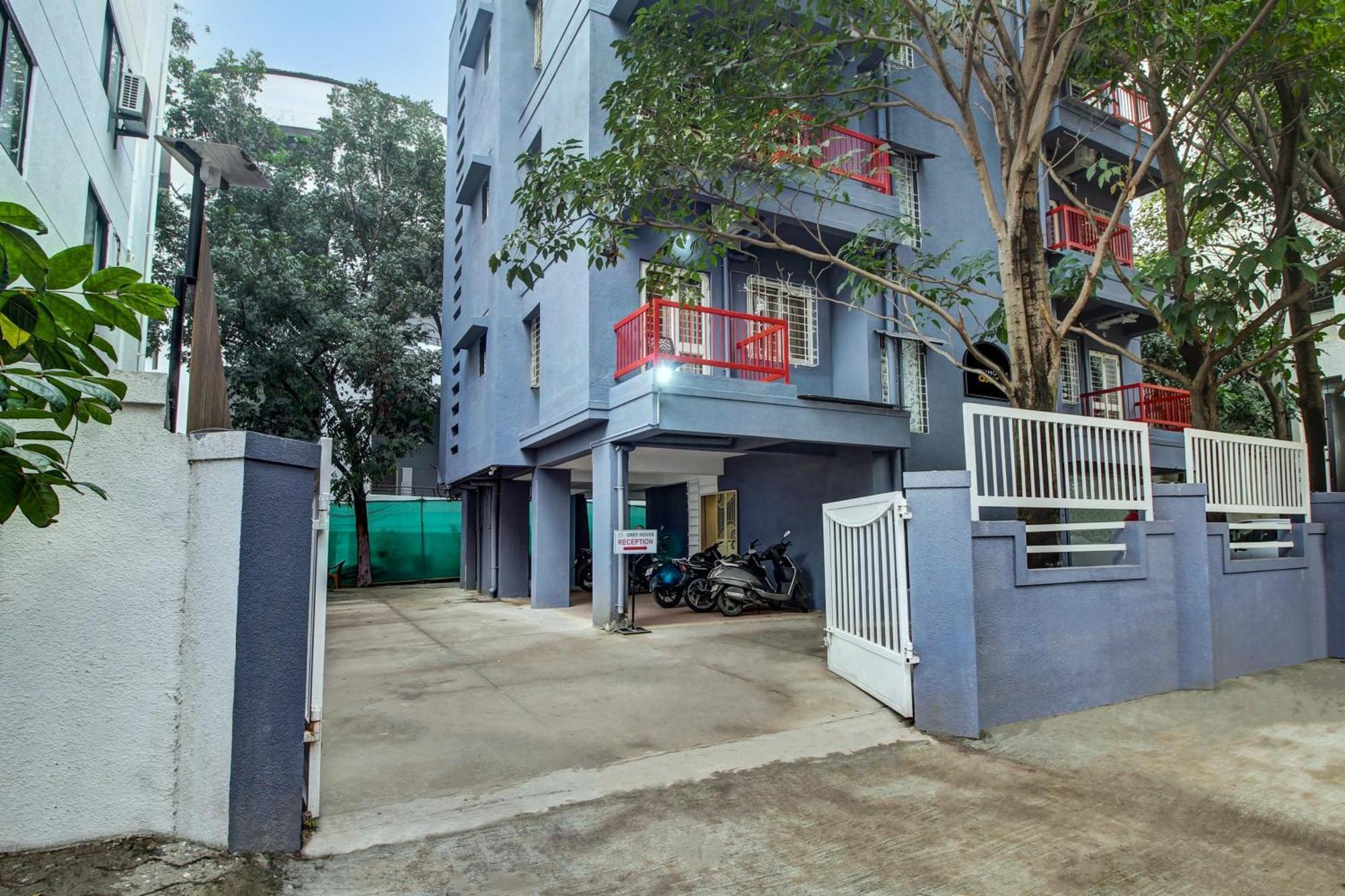 Super Collection O Grey House Hotel Pune Ngoại thất bức ảnh