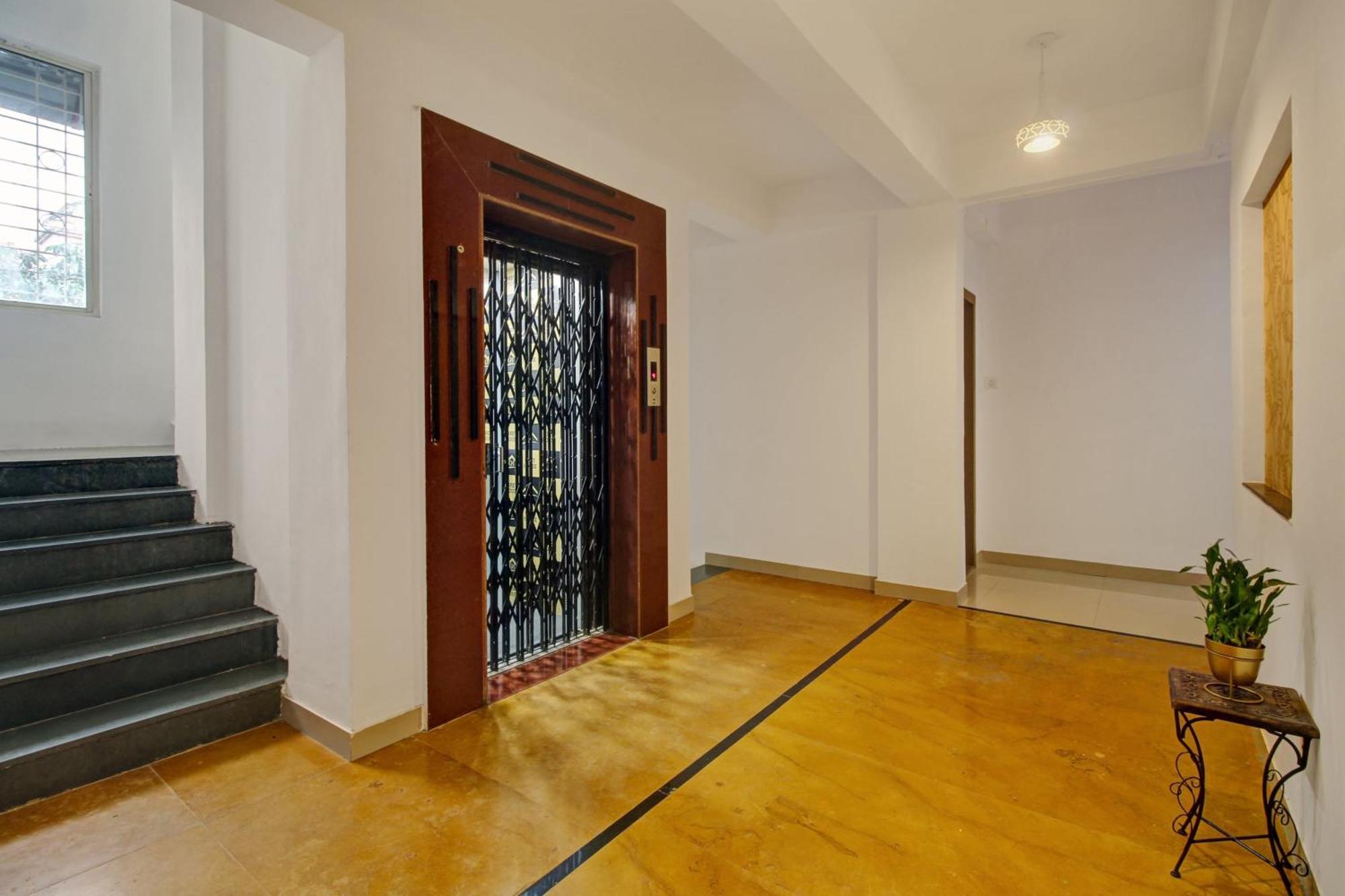 Super Collection O Grey House Hotel Pune Ngoại thất bức ảnh